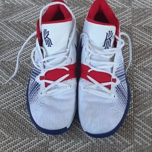 Nike kyrie flytrap